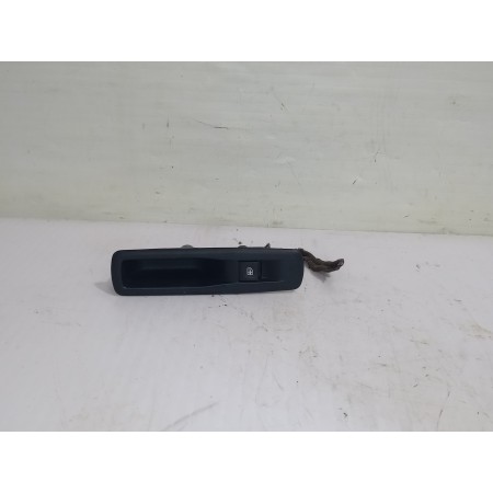 Recambio de mando elevalunas trasero izquierdo para renault megane iii berlina 5 p dynamique referencia OEM IAM 829500004R  