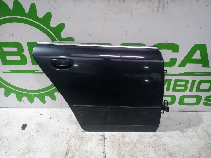 Recambio de puerta trasera derecha para audi a4 berlina (8e) 2.5 tdi (120kw) referencia OEM IAM 8E0833052  