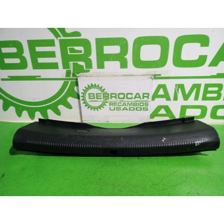 Recambio de moldura para audi a4 berlina (8e) 2.5 tdi (120kw) referencia OEM IAM 8E5863471  