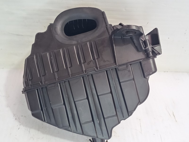 Recambio de caja filtro aire para renault megane iii berlina 5 p dynamique referencia OEM IAM 165000356R  