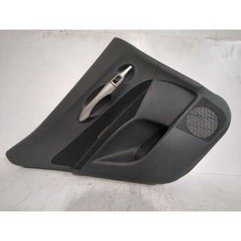 GUARNECIDO PUERTA TRASERA IZQUIERDA 6764002N10B0 