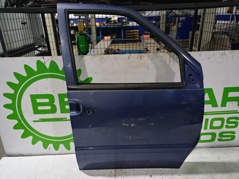 Recambio de puerta delantera derecha para nissan serena (c23m) 2.3 lx diesel referencia OEM IAM 801009C032  