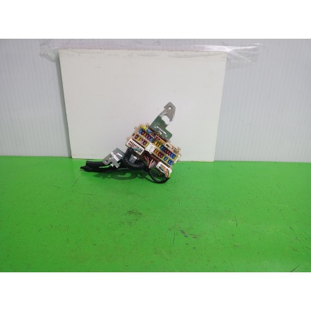 Recambio de caja reles / fusibles para nissan qashqai (j11) acenta referencia OEM IAM 243504EB0A  