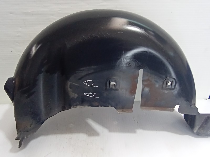 Recambio de paso rueda trasero derecho para renault megane iii berlina 5 p dynamique referencia OEM IAM 76748229R  