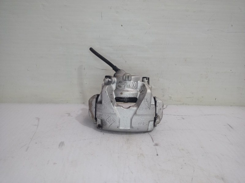 Recambio de pinza de freno delantera derecha para renault megane iii berlina 5 p dynamique referencia OEM IAM 410010303R  