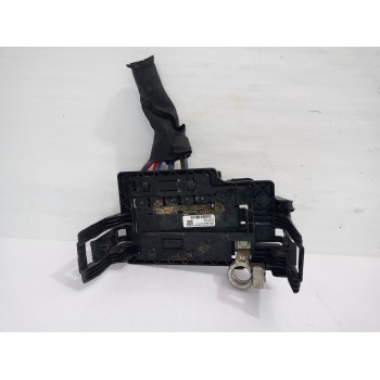 Recambio de caja reles / fusibles para seat ibiza (kj1) style referencia OEM IAM 2Q0937548D  