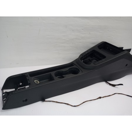 Recambio de consola central para seat ibiza (kj1) style referencia OEM IAM 6F1863243C  