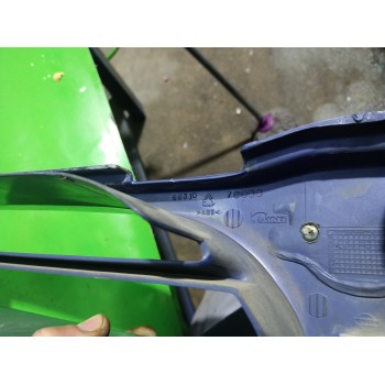 Recambio de rejilla delantera para nissan serena (c23m) 2.3 lx diesel referencia OEM IAM 623107C000  