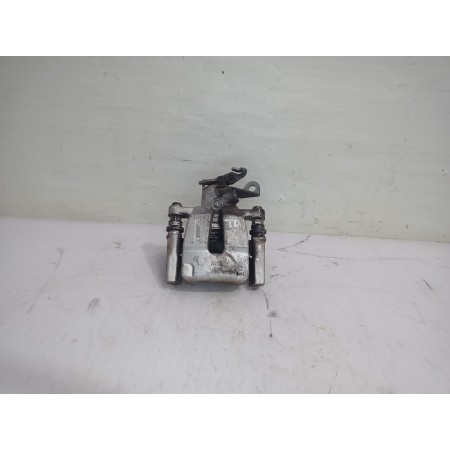 Recambio de pinza de freno trasera derecha para renault megane iii berlina 5 p dynamique referencia OEM IAM 440018001R  