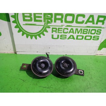 Recambio de claxon para nissan serena (c23m) 2.3 lx diesel referencia OEM IAM 703881163  