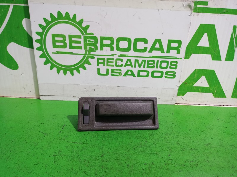Recambio de maneta interior trasera izquierda para nissan serena (c23m) 2.3 lx diesel referencia OEM IAM 826710C500  