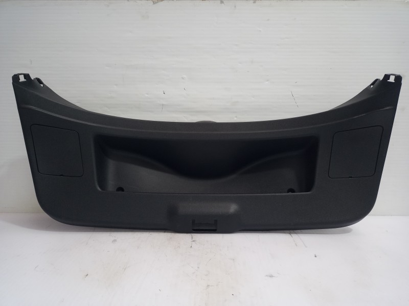 Recambio de guarnecido porton trasero para renault megane iii berlina 5 p dynamique referencia OEM IAM 909000161R  