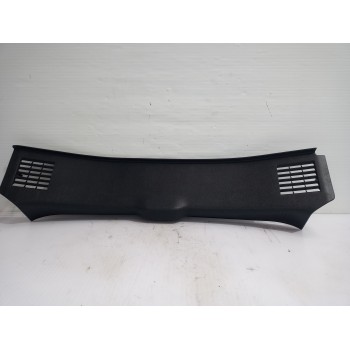 Recambio de moldura maletero para renault megane iii berlina 5 p dynamique referencia OEM IAM 849200007R  