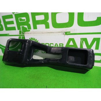 Recambio de consola central para nissan serena (c23m) 2.3 lx diesel referencia OEM IAM 969117C315  