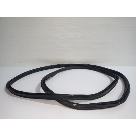 Recambio de goma contorno para seat ibiza (kj1) style referencia OEM IAM 6F0827705E9B9  