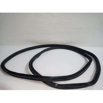Recambio de goma contorno para seat ibiza (kj1) style referencia OEM IAM 6F0827705E9B9  