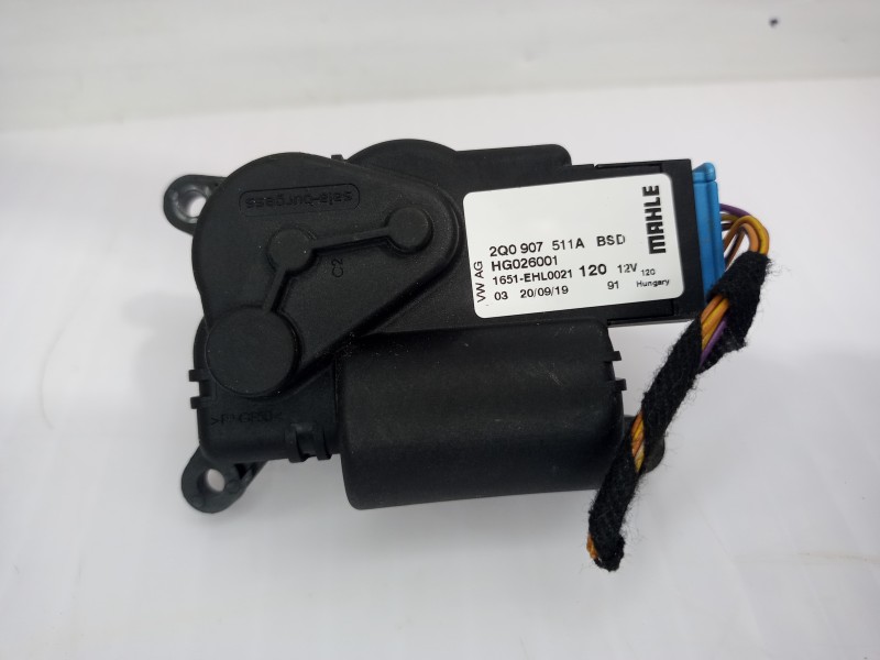 Recambio de motor apertura trampilla para seat ibiza (kj1) style referencia OEM IAM 2Q0907511A  