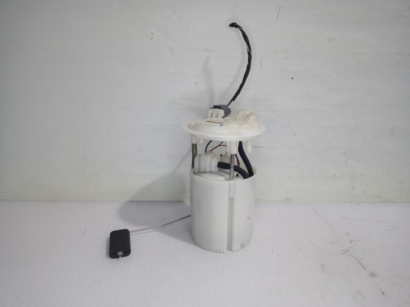 Recambio de aforador para renault megane iii berlina 5 p dynamique referencia OEM IAM 172029952R  