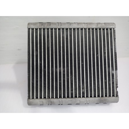 Recambio de radiador calefaccion / aire acondicionado para seat ibiza (kj1) style referencia OEM IAM LA379001  