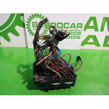 Recambio de caja reles / fusibles para nissan serena (c23m) 2.3 lx diesel referencia OEM IAM 72404047  