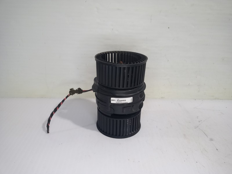 Recambio de motor calefaccion para renault megane iii berlina 5 p dynamique referencia OEM IAM T1009074B  