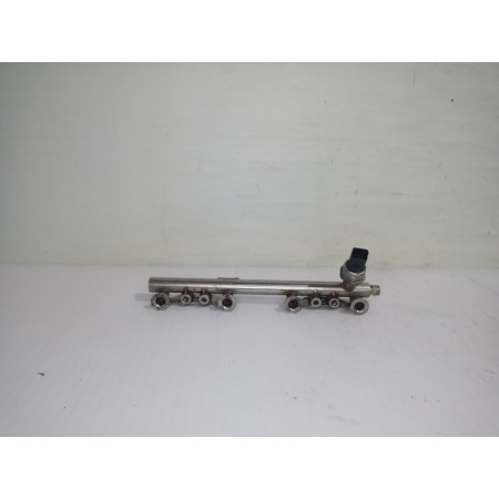 Recambio de rampa inyectora para renault megane iii berlina 5 p dynamique referencia OEM IAM 175226637R  