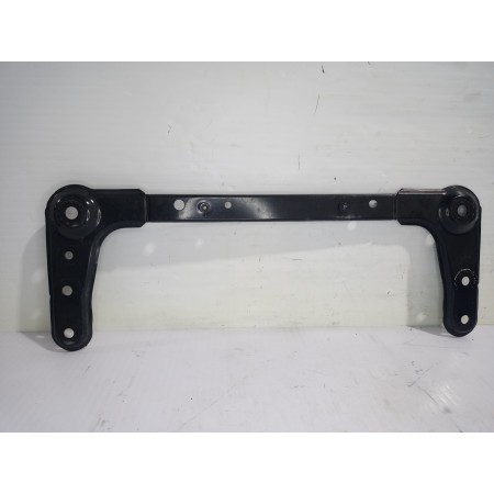 Recambio de travesaño inferior para renault megane iii berlina 5 p dynamique referencia OEM IAM 544640003R  