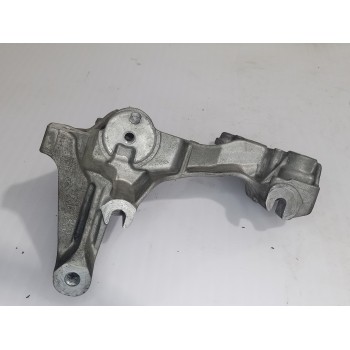 Recambio de soporte alternador para renault megane iii berlina 5 p dynamique referencia OEM IAM 117108063R  