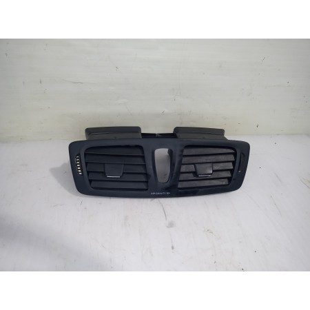 Recambio de rejilla aireadora para renault megane iii berlina 5 p dynamique referencia OEM IAM 1841001  