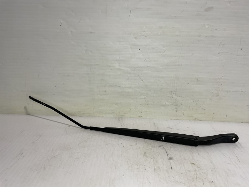 Recambio de brazo limpia delantero derecho para renault megane iii berlina 5 p dynamique referencia OEM IAM 288860005R  