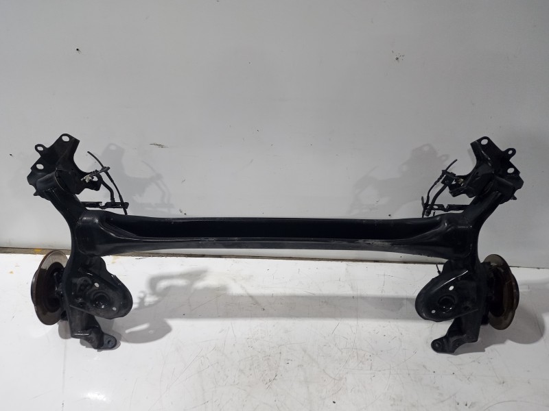 Recambio de puente trasero para renault megane iii berlina 5 p dynamique referencia OEM IAM 555019103R  