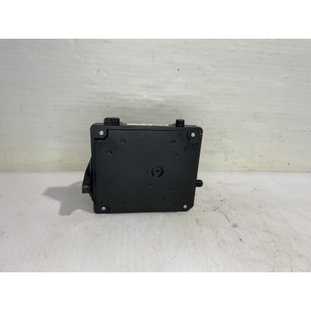 Recambio de caja reles / fusibles para renault megane iii berlina 5 p dynamique referencia OEM IAM 284B17288R  