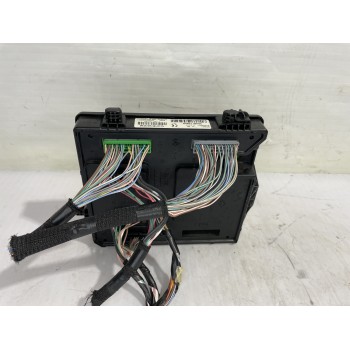 Recambio de caja reles / fusibles para renault megane iii berlina 5 p dynamique referencia OEM IAM 284B17288R  