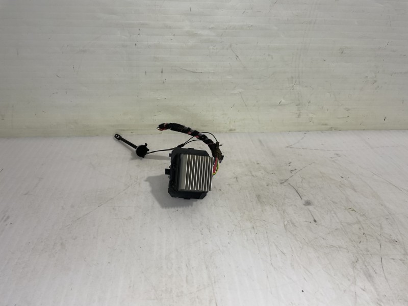 Recambio de resistencia calefaccion para renault megane iii berlina 5 p dynamique referencia OEM IAM T1017845R  