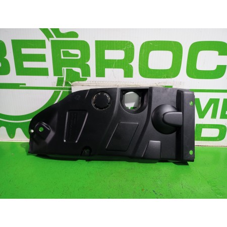 Recambio de moldura para citroën c5 berlina attraction referencia OEM IAM 9653509477  