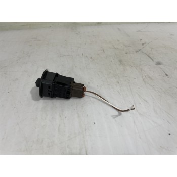 Recambio de interruptor para renault megane iii berlina 5 p dynamique referencia OEM IAM 681995427R  