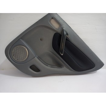 GUARNECIDO PUERTA TRASERA DERECHA 6763042200B1 