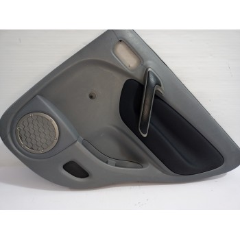 Recambio de guarnecido puerta trasera derecha para toyota rav 4 (a2) 2.0 luna 4x4 (2003) referencia OEM IAM 6763042200B1  
