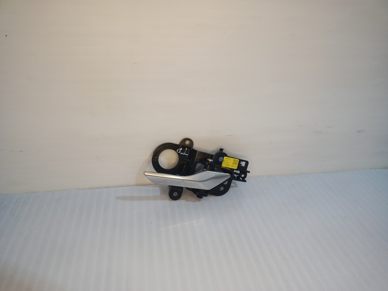 Recambio de maneta interior trasera derecha para jaguar e-pace (x540) 2.0 d150 awd referencia OEM IAM J9C12905  