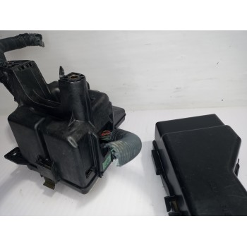 Recambio de caja reles / fusibles para toyota rav 4 (a2) 2.0 luna 4x4 (2003) referencia OEM IAM 8267242070  