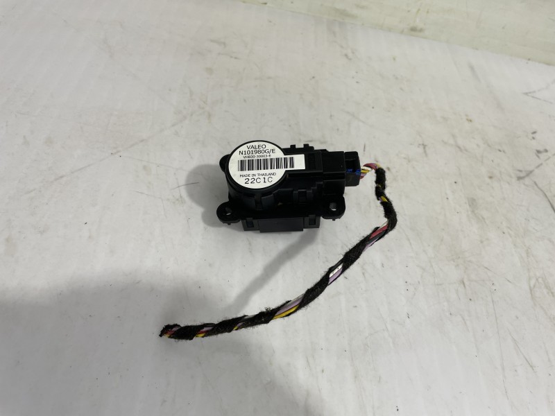 Recambio de motor apertura trampilla para renault megane iii berlina 5 p dynamique referencia OEM IAM N101980GE  