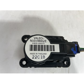 Recambio de motor apertura trampilla para renault megane iii berlina 5 p dynamique referencia OEM IAM N101980GE  
