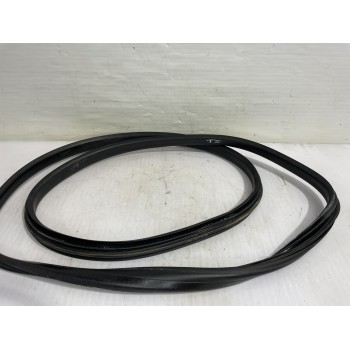 Recambio de goma contorno para renault megane iii berlina 5 p dynamique referencia OEM IAM 769230007R  