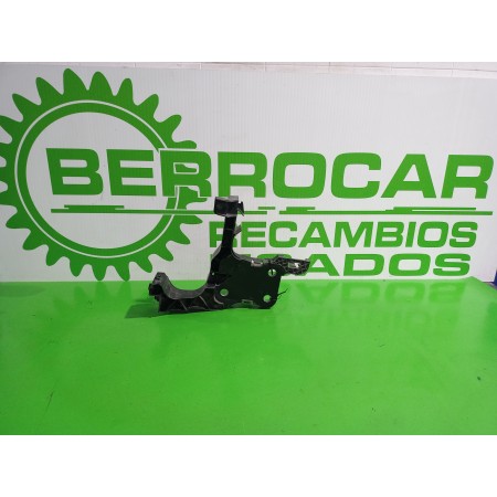 Recambio de soporte faro derecho para renault scenic ii 1.5 dci diesel referencia OEM IAM 8200137496  