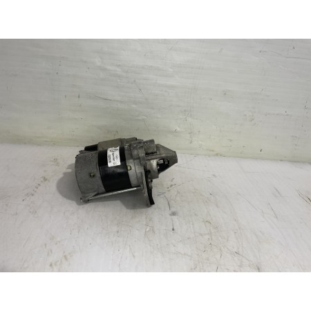 Recambio de motor arranque para renault megane iii berlina 5 p dynamique referencia OEM IAM 233001071R  