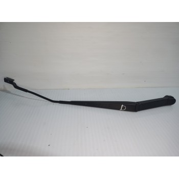 BRAZO LIMPIA DELANTERO DERECHO J9C7275 