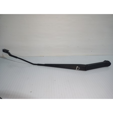 Recambio de brazo limpia delantero derecho para jaguar e-pace (x540) 2.0 d150 awd referencia OEM IAM J9C7275  