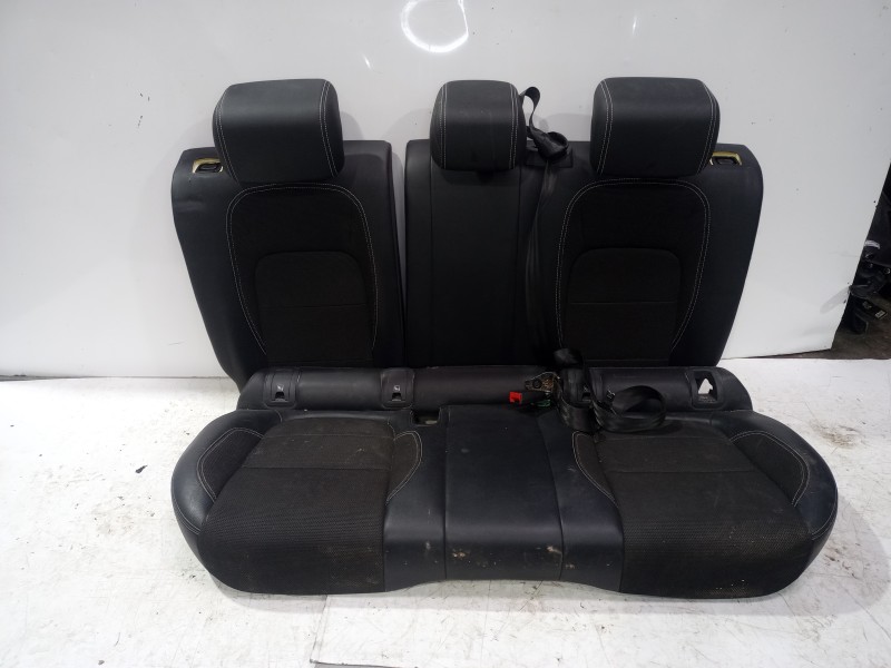 Recambio de asiento trasero para jaguar e-pace (x540) 2.0 d150 awd referencia OEM IAM J9C2313PVJ  
