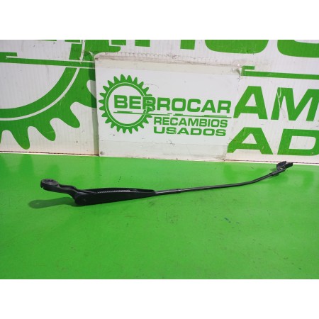 Recambio de brazo limpia delantero derecho para fiat 500 cabrio (150) lounge referencia OEM IAM 735453762  