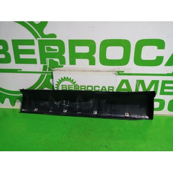 Recambio de faldon lateral para citroën c5 berlina attraction referencia OEM IAM 9650234377  